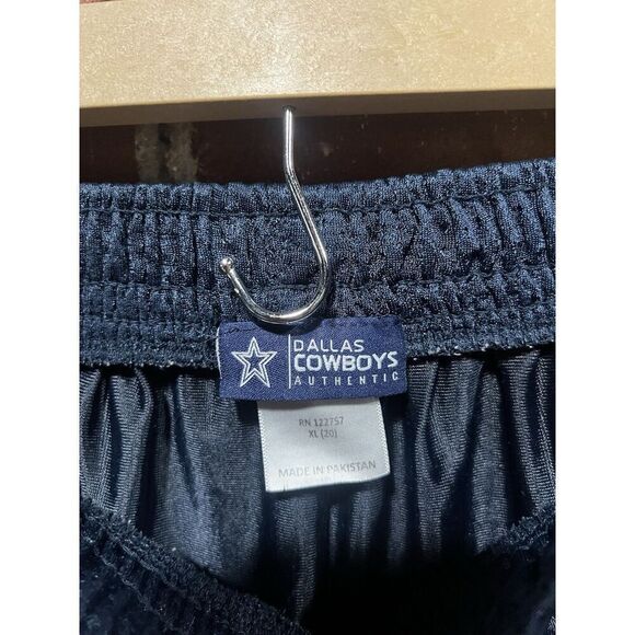 Dallas Cowboys Brand Youth Boys Blue Mesh Shorts Size XL w/ Drawstring - Picture 3 of 3